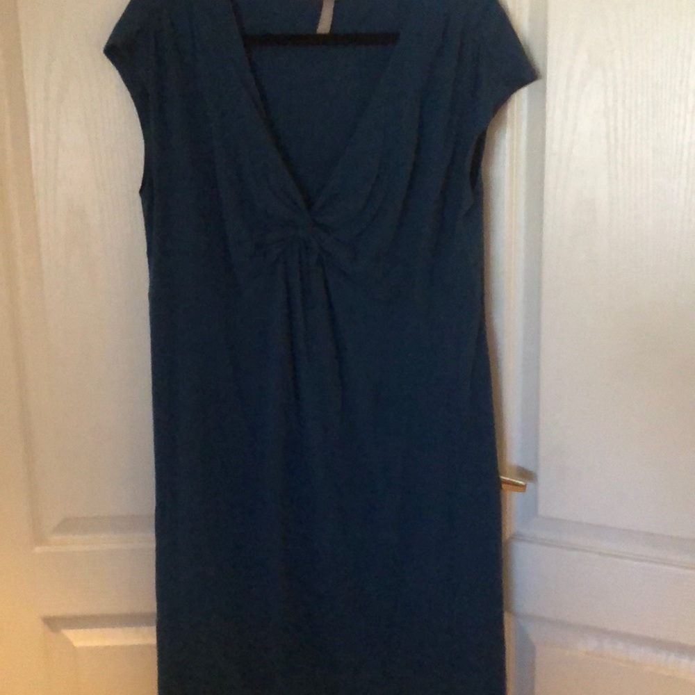 Dress, cap sleeve V neck, mid knee